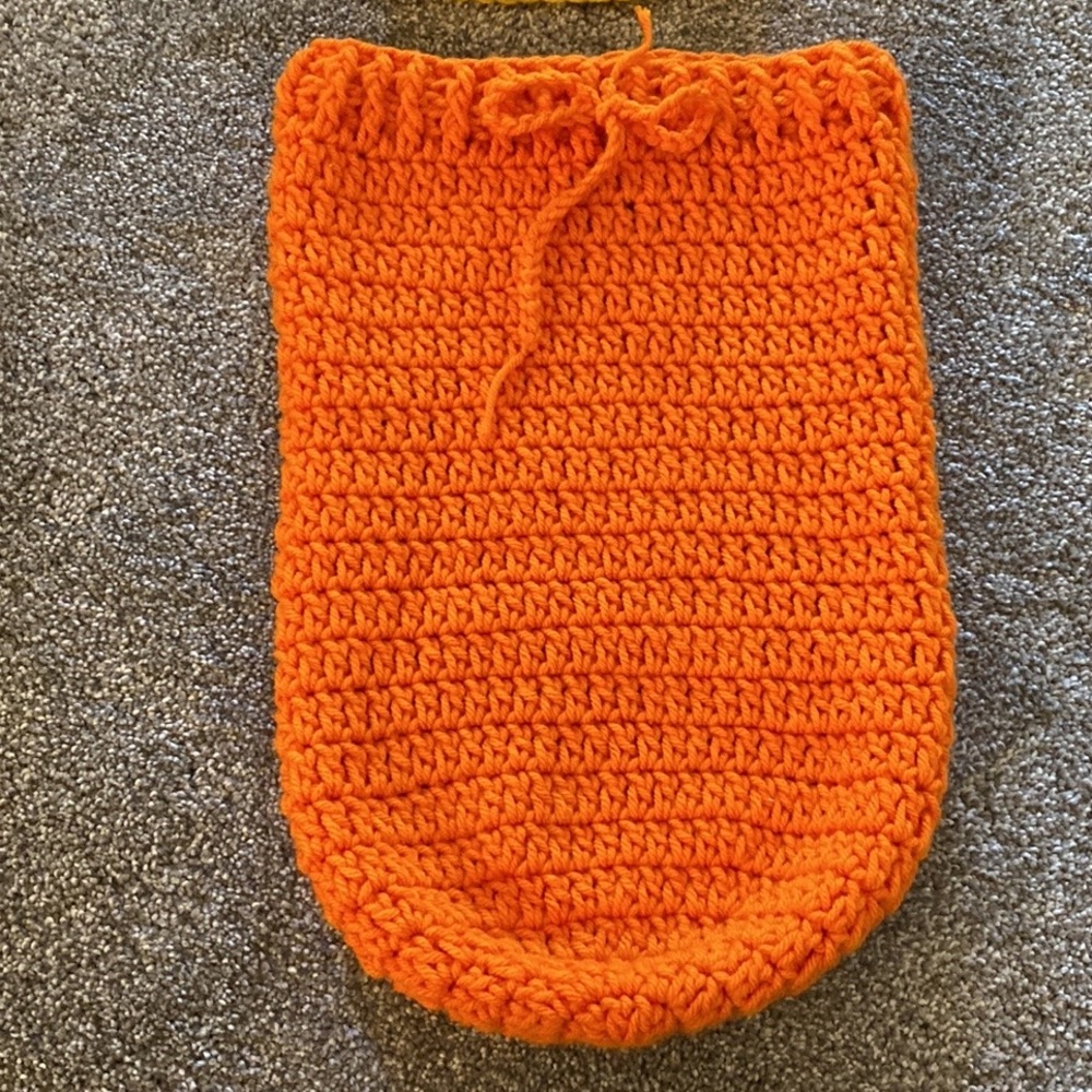 Newborn Candy Corn crochet knitted outfit costume snuggle pictures Baby clothes - Picture 3 of 12